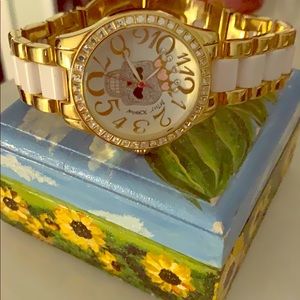 Betsy Johnson Watch 🐰